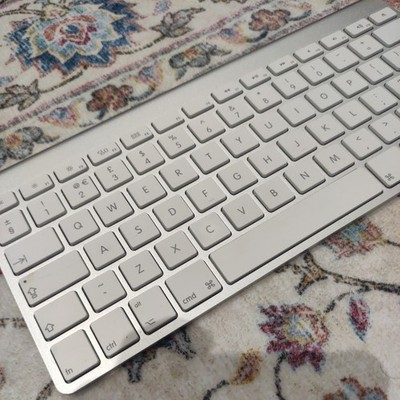Apple Wireless Keyboard (Model A1314) - NUR TEILE 