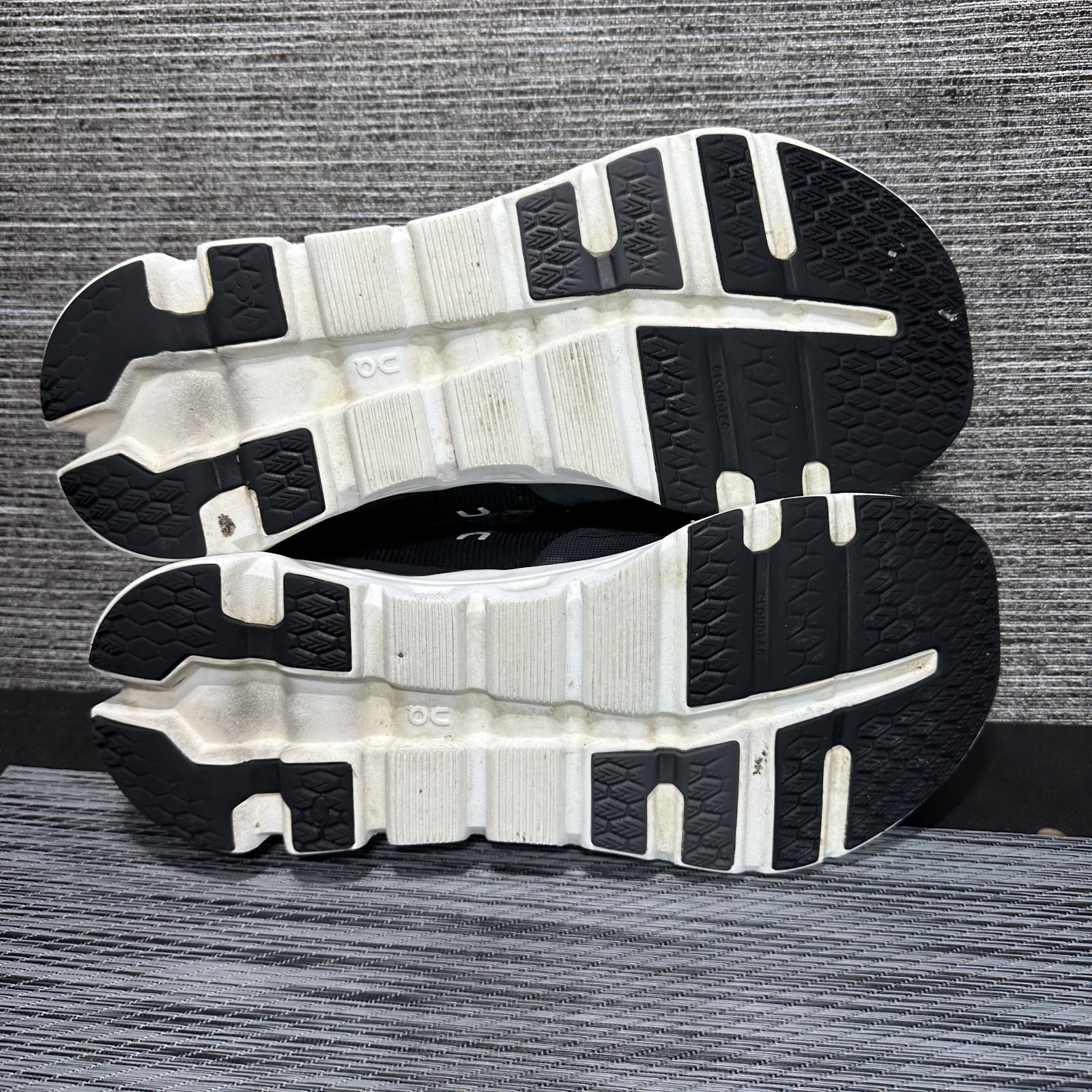 On Cloud Cloudrunner 2 Shoes Eclipse Black Runnin… - image 14