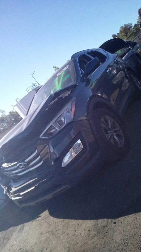 Volante usado se adapta a: Hyundai Santa Fe 2015 grado B Foto 2 de 4