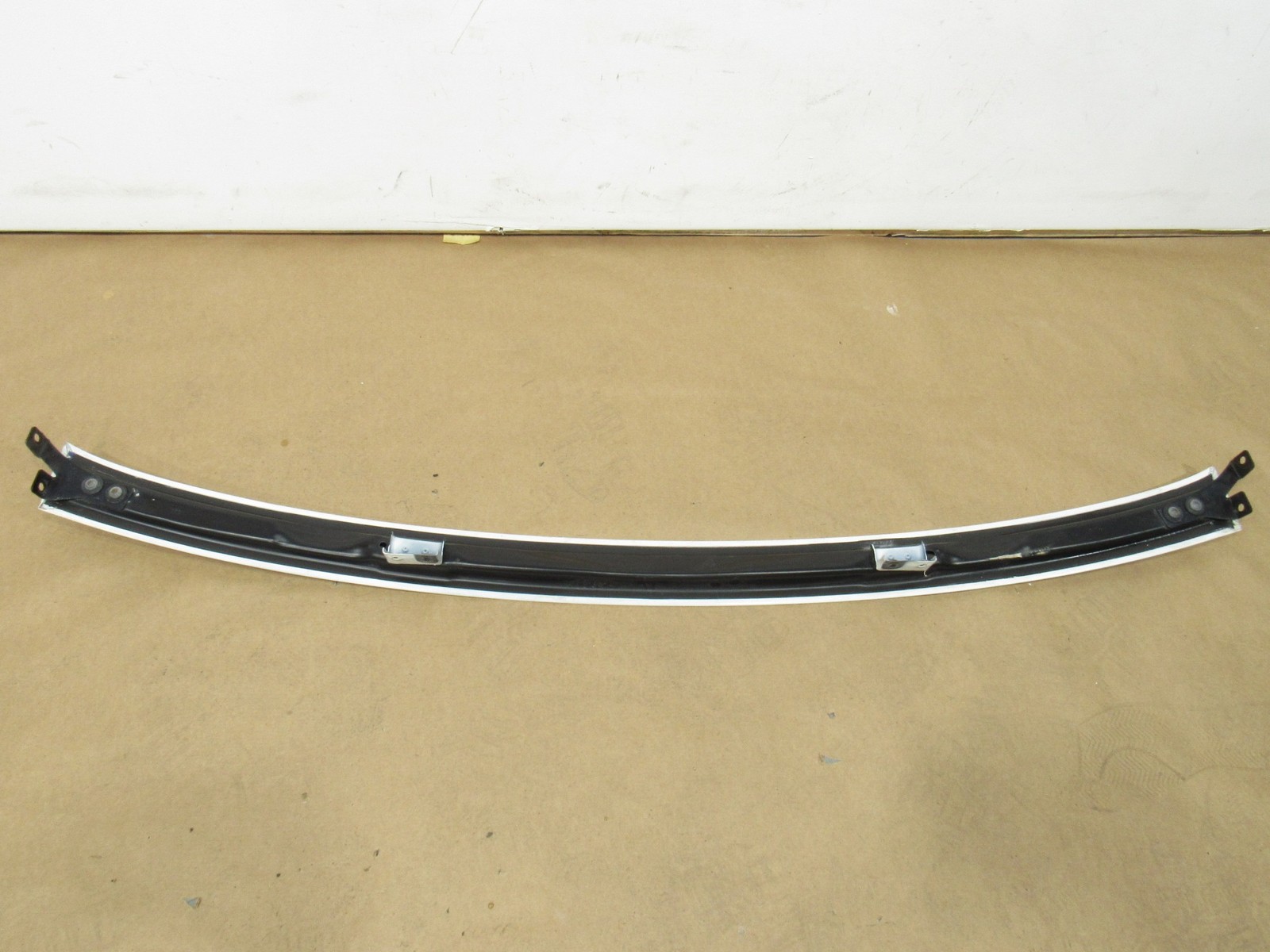10-20 Bentley Mulsanne 2012 Front Windshield Scuttle Trim Cover Panel Molding @1