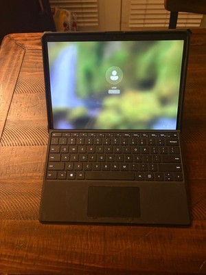 Microsoft Surface Pro 9 13'' (256GB SSD Intel Core i7-1255U 4.7GHz 16GB RAM)...