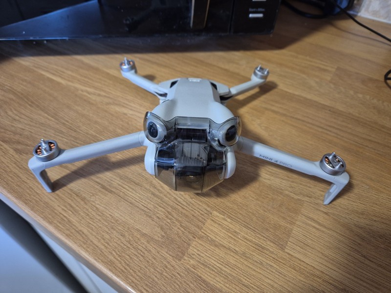 DJI Mini 4 Pro Drone Only Unbound - No Controller Or Battery Spares (05)