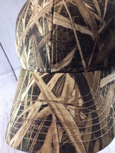 Signature Brand SnapBack Camo Hat - Picture 3 of 11