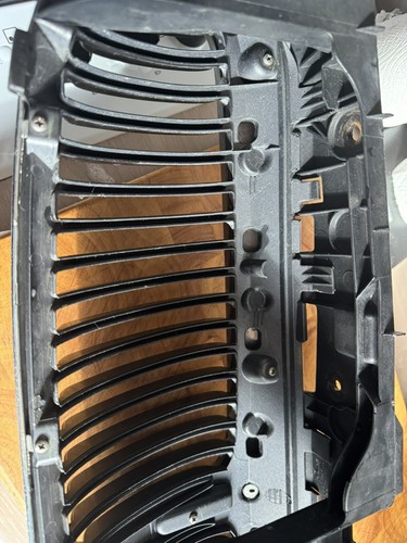 2002 Jaguar X Type Front Grille Grill 1x438a100 - Picture 4 of 10