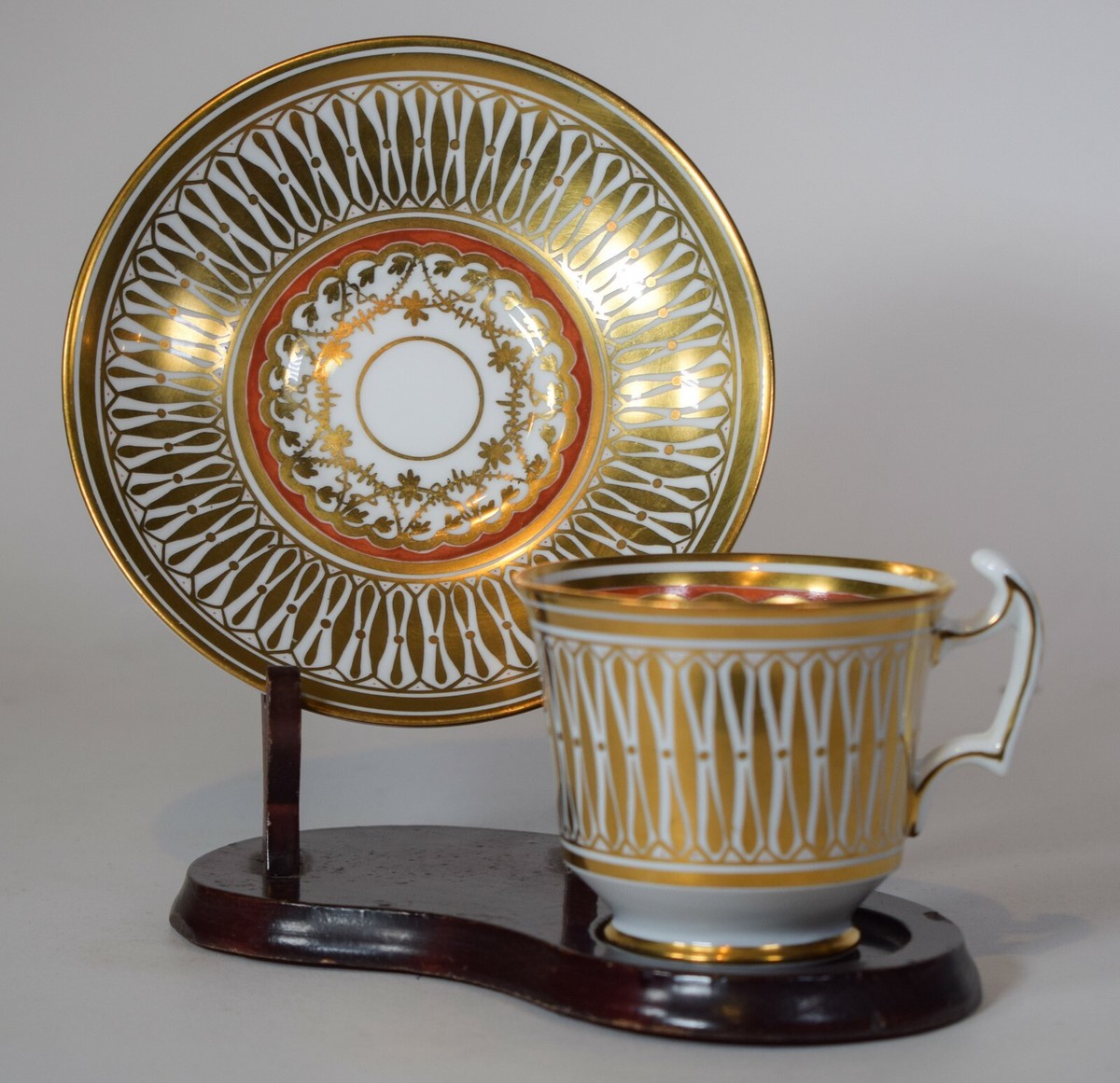 Classical Design Royal Chelsea Cathedral Gold Gilded Cup and 