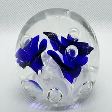 ST. CLAIR PAPERWEIGHT BEAUTIFUL BLUE FLORAL GLASS VINTAGE