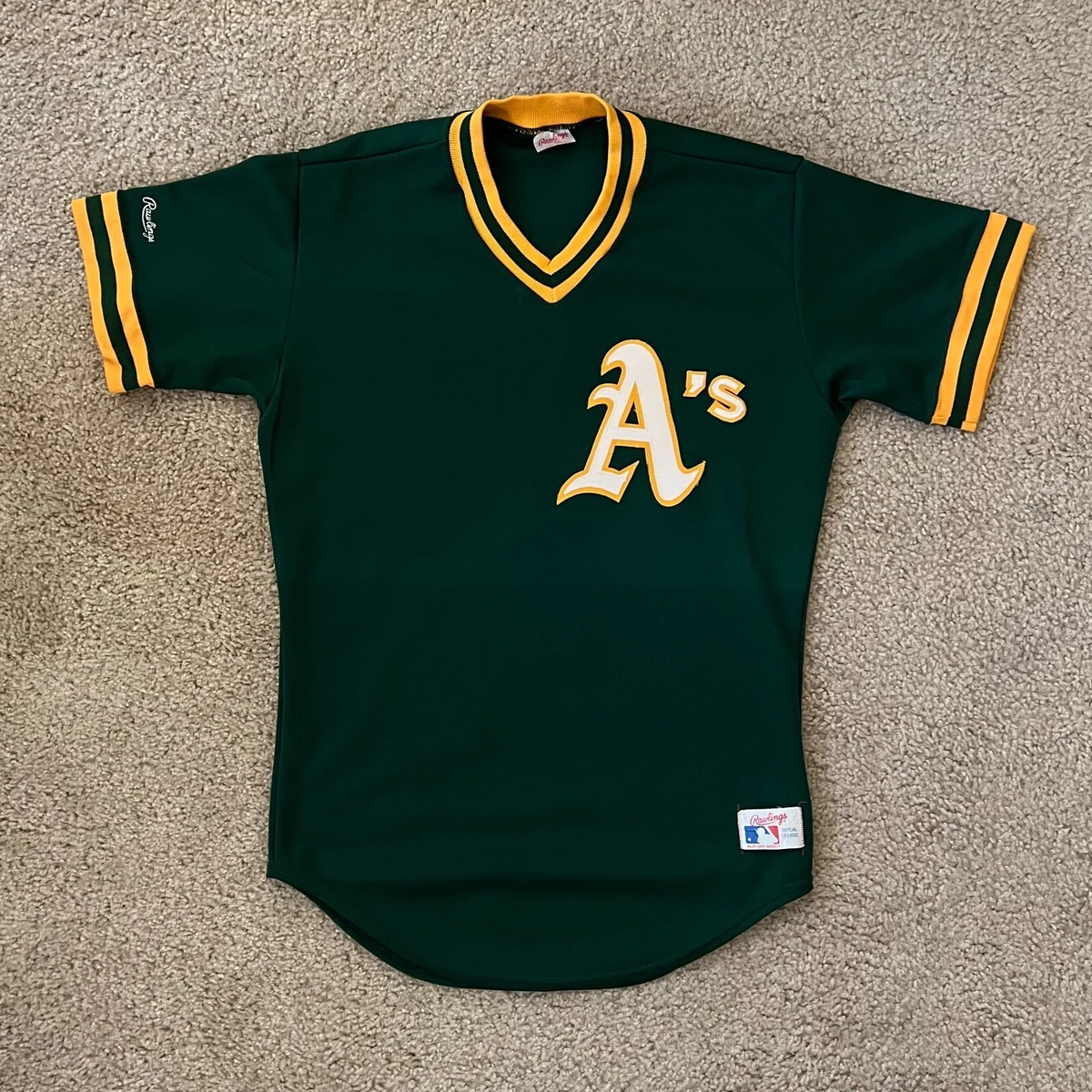 Displayed Vintage Mark McGwire MLB Oakland Athletics A's Rawlings Jersey  Size 38