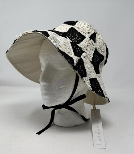 Crochet Bucket Hat House Of Harlow 1960 Beige/Black Squares Distressed One Size - Picture 3 of 15