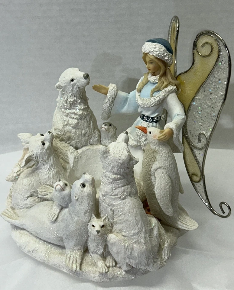 "Candelabro de resina Angel & Wild Animals, 6"" de alto" Foto 2 de 4