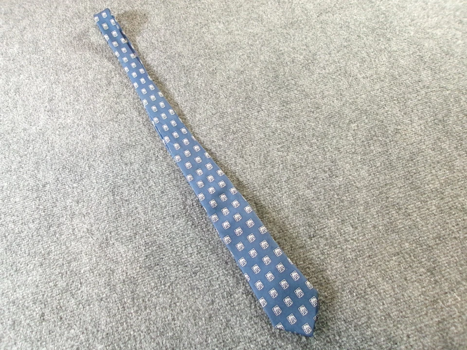 Vineyard Vines Tie Boys Blue Forman School 100% Silk Hand Made USA Necktie - Image 2 of 4