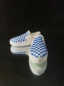 checkered tennis shoes