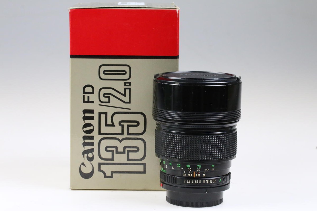 レア 美品 キャノン Canon New FD NFD 135mm F2 Canon New FD NFD 135mm F/2 MF Telephoto Lens [Excellent+++++