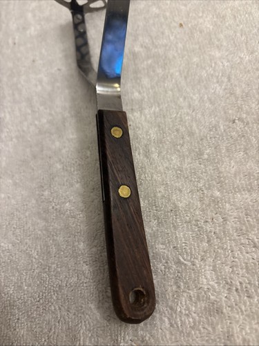 VINTAGE ~ Robinson Knife Co. Stainless Steel Potato Masher with Wooden Handle - Picture 3 of 15