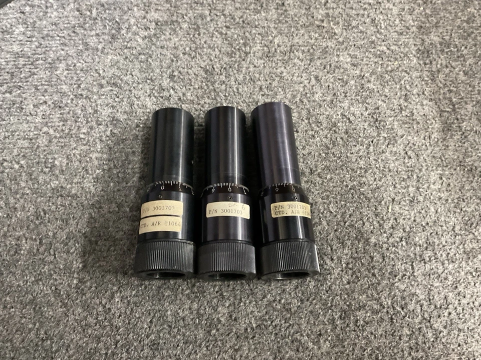 Lote de 3 expansores de haz láser P/N 3001703 CTD. Expansor láser A/R @1064 Foto 2 de 4