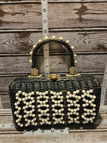 Welcome Spring with Vintage 1950 Woven Wicker & Beaded Black/White Purse Handbag - Picture 7 of 10