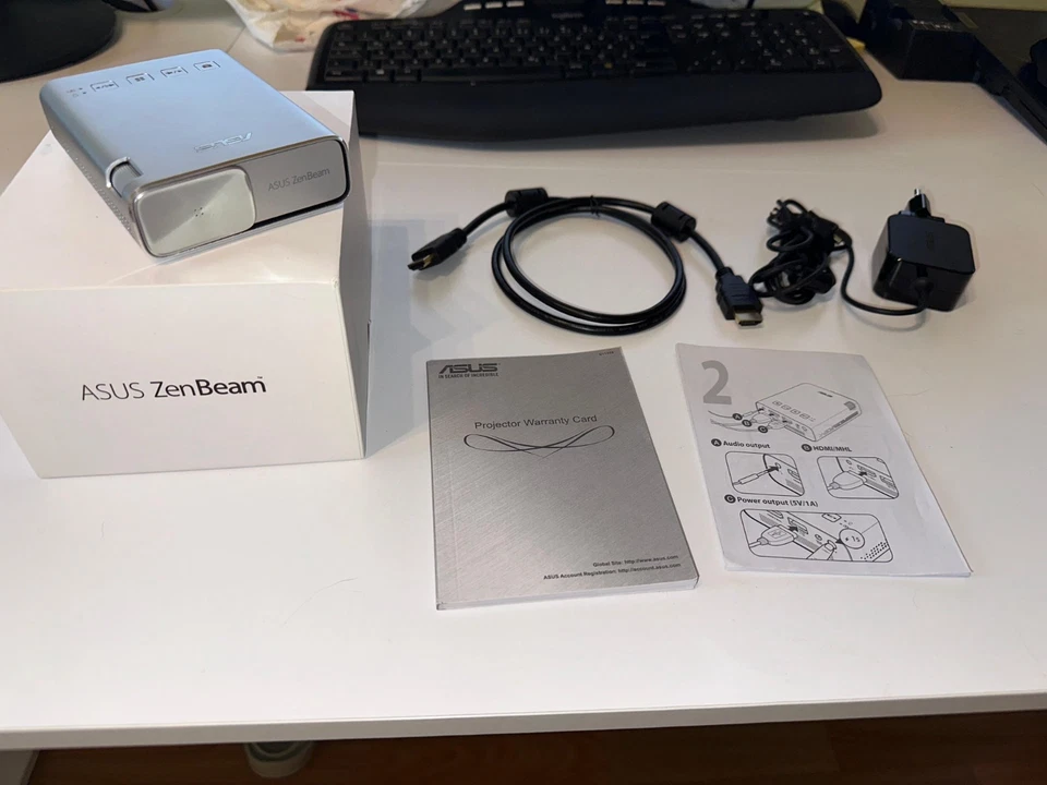 ASUS ZenBeam E1 LED-Projektor (150 LED-Lumen, 1080P ) - Bild 3 von 4