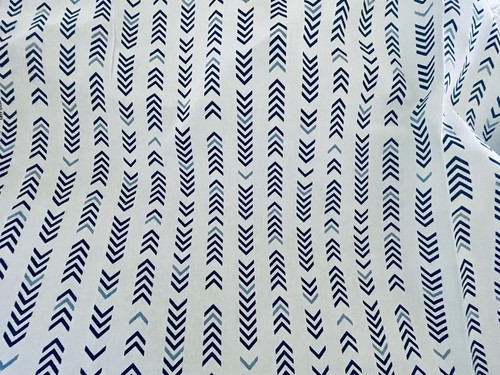 8 Yards PKL Studio Home Decor Navy Arrows Sail 100% Cotton Fabric Made in USA - Picture 2 of 7
