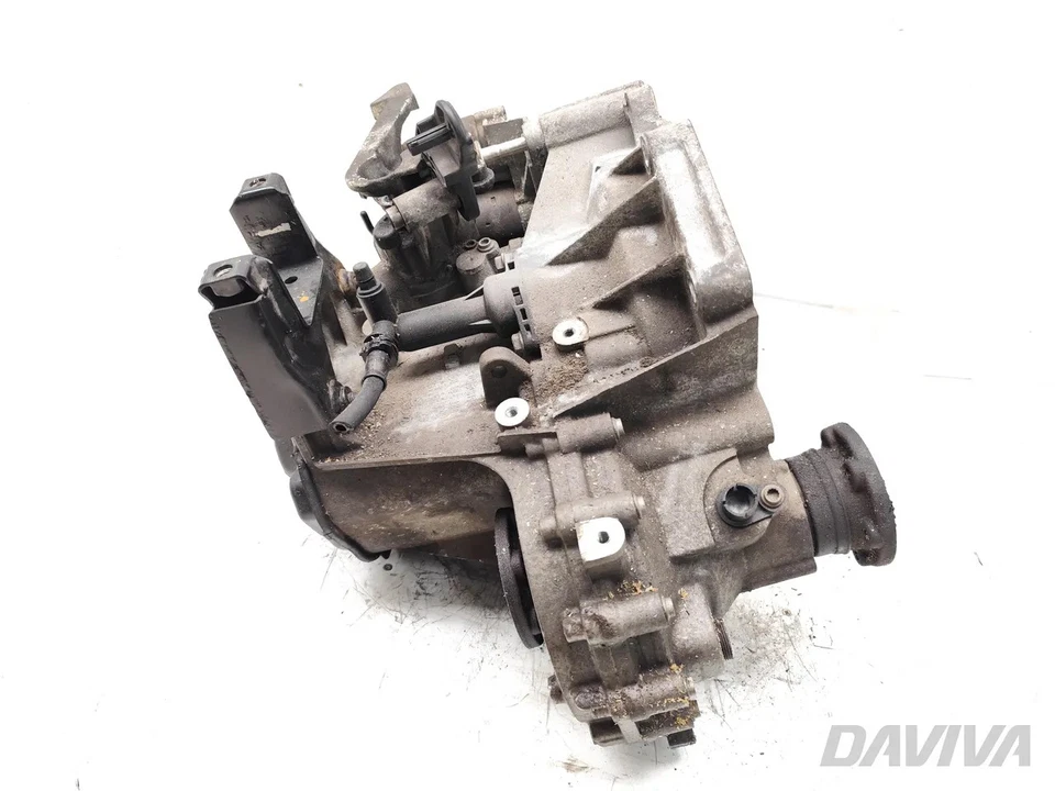 VW Polo 5-Gang-Schaltgetriebe 1.2 Benzin 44kW (60 HP) LNR 2012 Fließheck (09-23) - Image 3 of 4