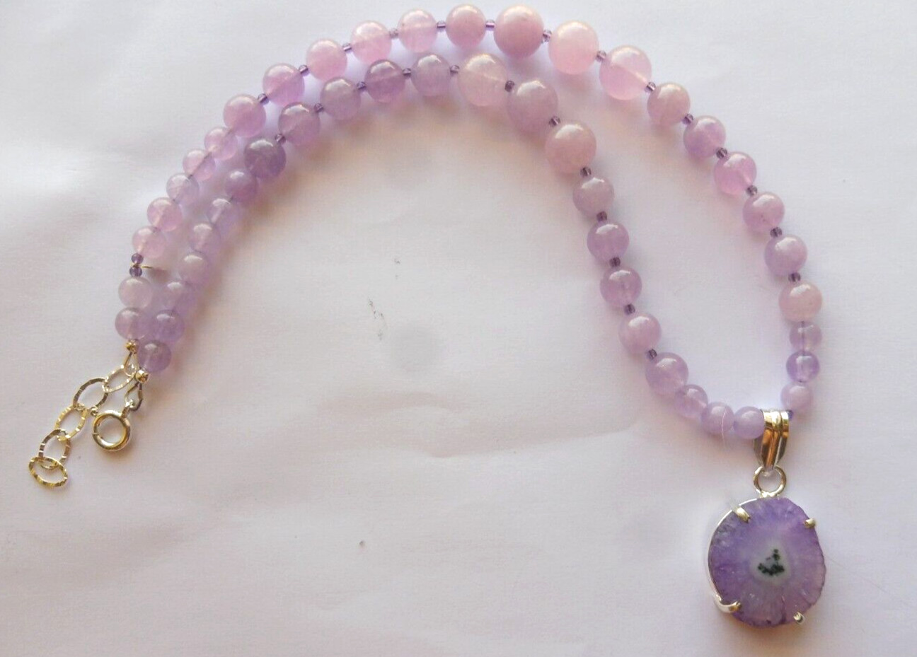 Collier améthyste lilas véritable et pendentif géode 205 Cts ajustable