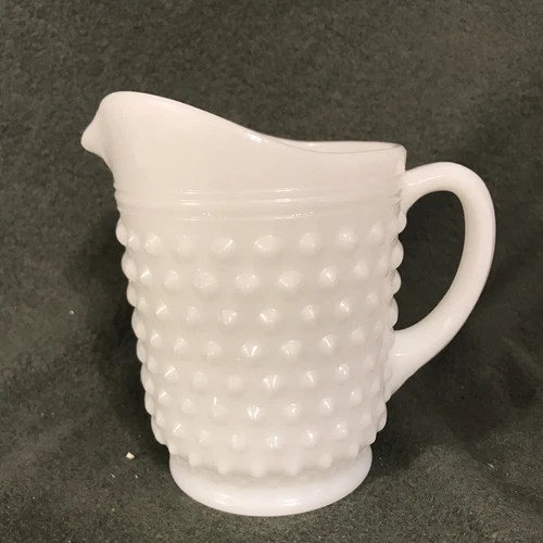 Vintage Hobnail Milk Glass 2 Cup Capacity Pitcher/Creamer. Excellent Condition