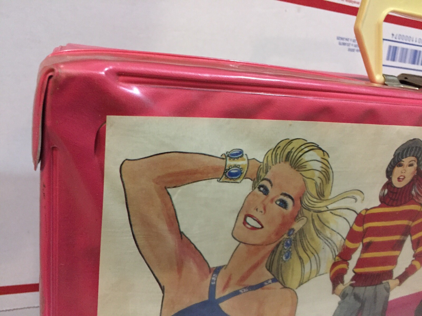 Vintage TARA Toy Corp 1970s Deluxe Fashion Doll Case Vinyl Carry