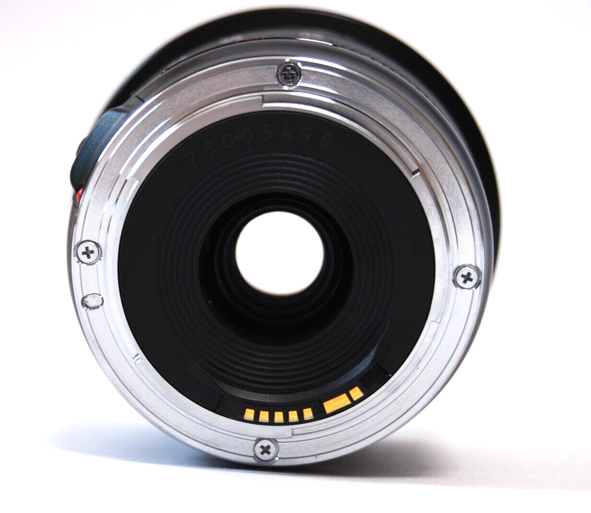 Canon EF 20-35mm f/3.5-4.5 USM Ultra Wide Angle zoom Lens tested