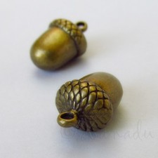 Acorn Charm 17mm Antiqued Bronze Fall Autumn Pendants C9617 - 5, 10 or 20PCs