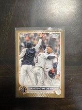 2022 Topps Update #US238 Dancing in Detroit VC Gold /2022 Baseball Card