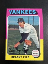 1975 Topps Baseball Sparky Lyle New York Yankees Card #485