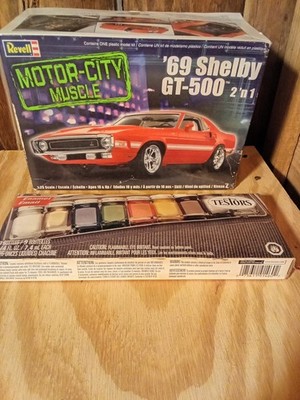 Revel '69 Shelby Gt-500 2'n1 1:25 Scale Model Kit With Testors Paint