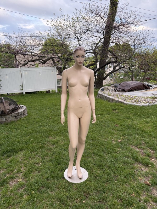 Female Mannequin Full Body 5’11” Realistic Dissassembles for Easy Travel w Base