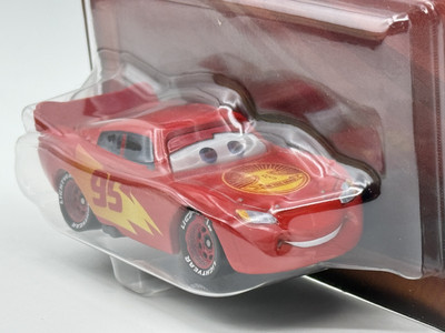 Disney Pixar Cars On the Road 2023 Road Trip Lightning McQueen NEW