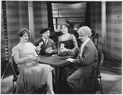 Margaret Irving Chico Marx Margaret Dumont And Harpo Marx Play A Game 1930 PHOTO
