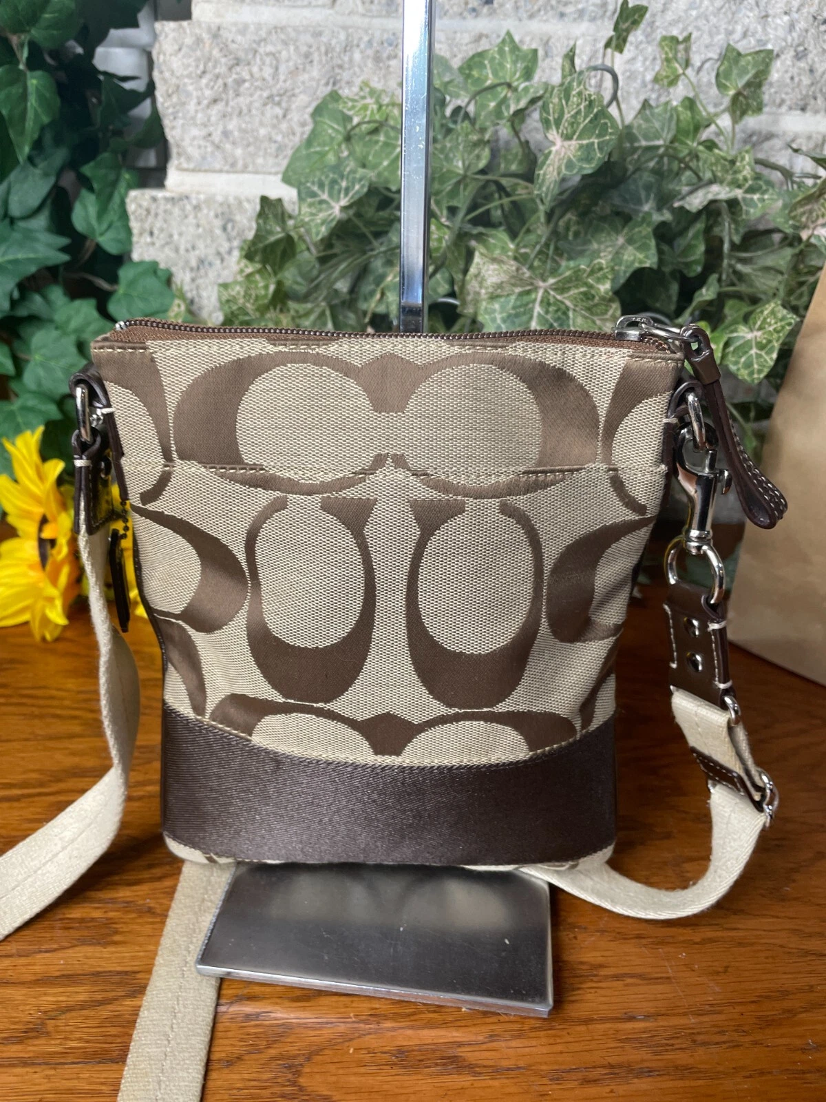 BORSA A TRACOLLA COACH KAKI SIGNATURE SWINGPACK A RIGHE BORSA A TRACOLLA BORSETTA