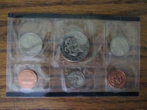 1986 United States Mint Uncirculated Coin Set - Picture 2 of 7