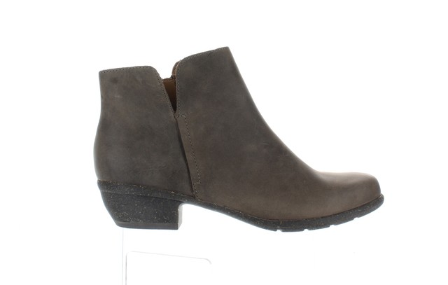 wilrose frost clarks