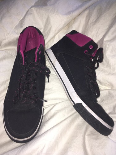womens 8.5 AIRWALK high top sneakers 