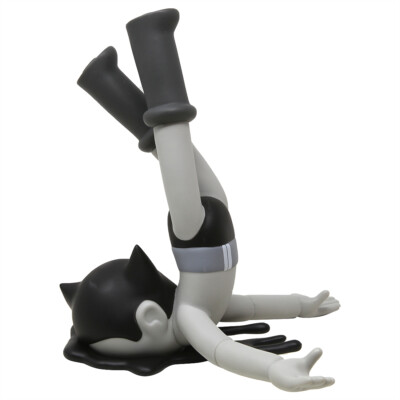 Josh Divine x Strangecat Toys Astro Crash Grey Scale Vinyl Figure