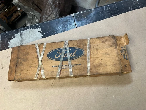 Ford Side View Mirror 1970-up Medium Heavy Truck Or RV D0HZ-17723-A NOS