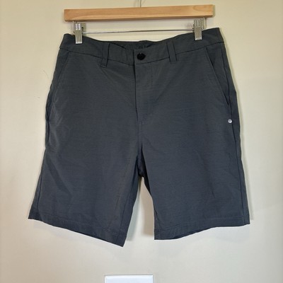 NWOT Vuori Men s Pebble Short Shale Color Size 30 V399