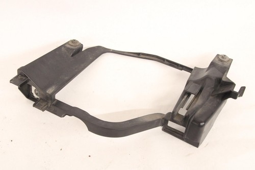 BMW E60 E61 Scheinwerfer Halter Träger Führung Aufnahme vorne links 158737-00
