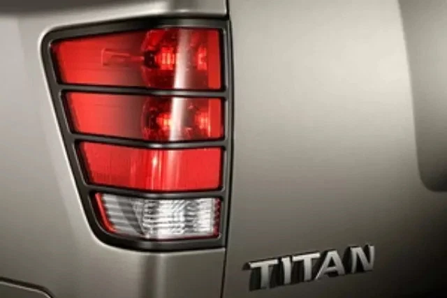 Genuíno Nissan 2023-2024 Nissan TITAN - Acabamento de escape 999M6-WU00G - Imagem 3 de 3