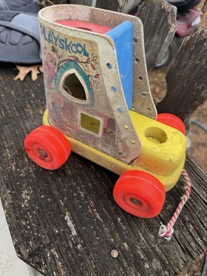 Vintage 1970s Playskool Old Woman In The Shoe Pull Toy Shape Sorter No Figures