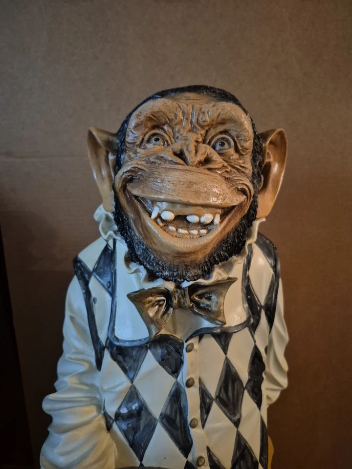 ESTATUA DE MONO CAMARERO/MAYORDOMO CON BANDEJA PARA SERVIR ESCULTURA BASE DE MADERA - MÁS DE 3' DE ALTO Foto 2 de 4