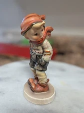 Hummel Goebel # 43 March Winds Boy With Red Scarf In Wind TMK 5 West Germany