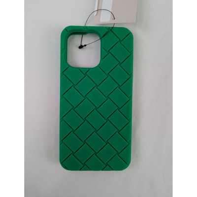 BOTTEGA VENETA グリーン iPhone13pro ケース BOTTEGA VENETA イントレチャート iPhone13Pro/13Pro Max ケース