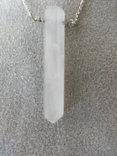 LUNA NORTE SILVER TONE PALE PINK ROSE QUARTZ OBELISK PENDANT NECKLACE GUC