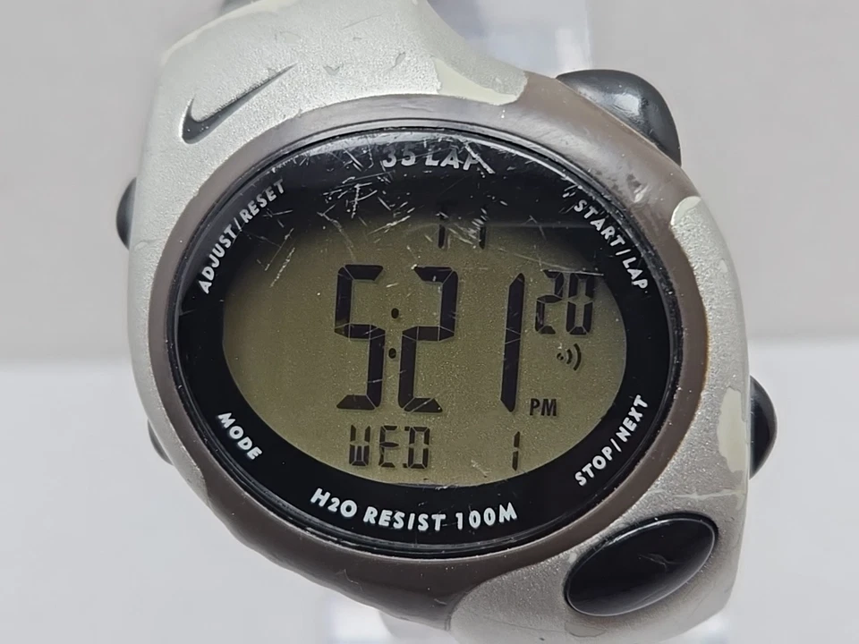 Reloj cronógrafo digital Nike Triax 35Lap WG48 4000 100M batería nueva correa negra para hombre Foto 4 de 4