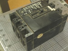 7 amp Circuit Breaker WESTINGHOUSE 3-Pole  Body 4" x 6" MCP0358CR