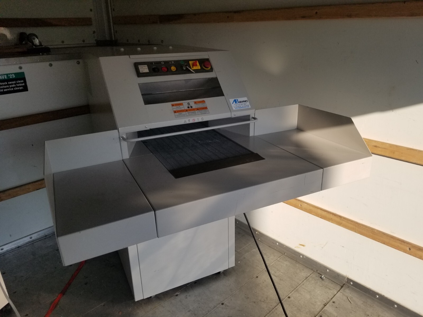 MBM DESTROYIT 4107 140 SHEET CAP CROSS-CUT PAPER CUTTING MACHINE IDEAL SHREDDER-image